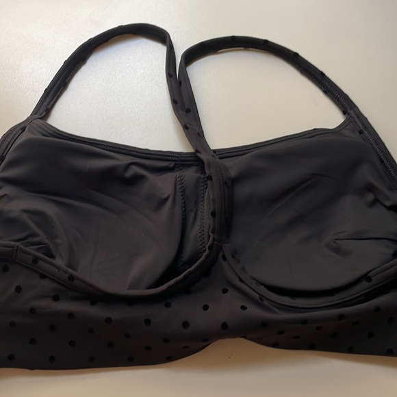 Lululemon Black Polka Dot Flow Y Bra - Picture 6 of 6